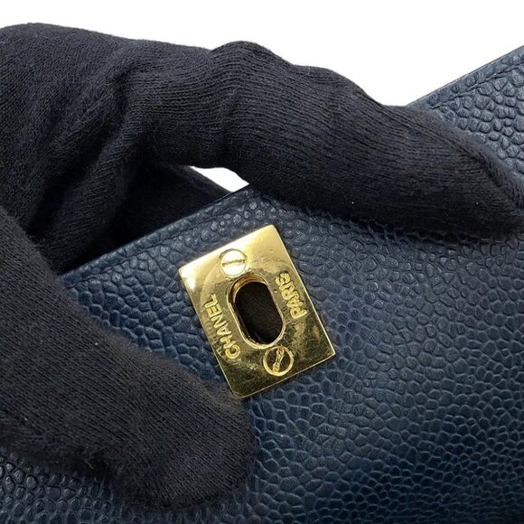 CHANEL ChainShoulder Calfskin Navy - Picture 10 of 16